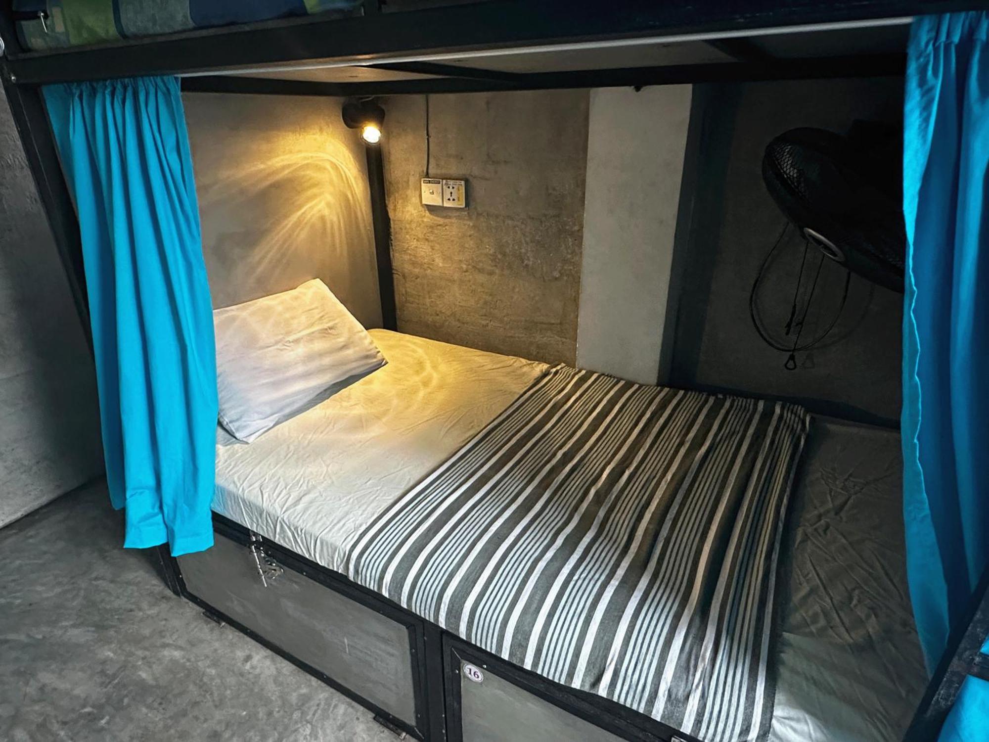 Cycling Backpacker Hostel & Cafe Unawatuna Exterior foto