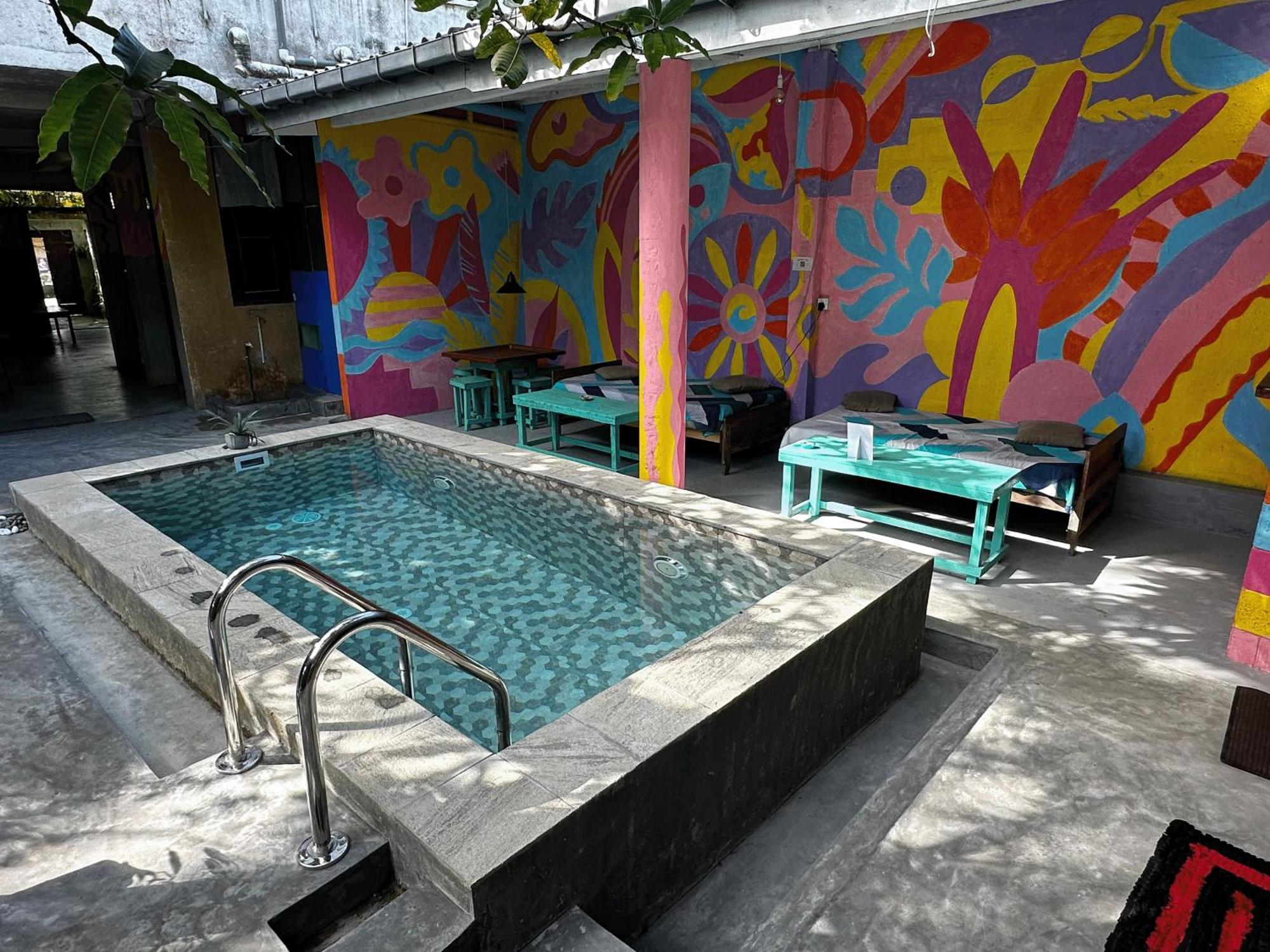 Cycling Backpacker Hostel & Cafe Unawatuna Exterior foto
